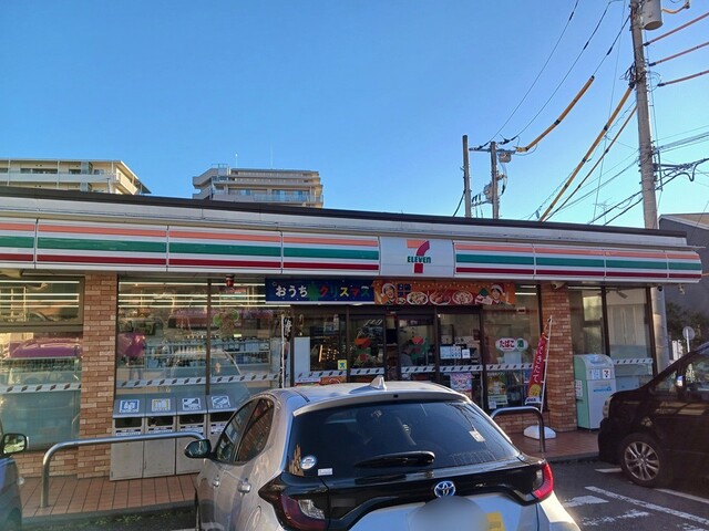 コンビニ　セブンイレブン横浜佐江戸町店（コンビニ）まで700m