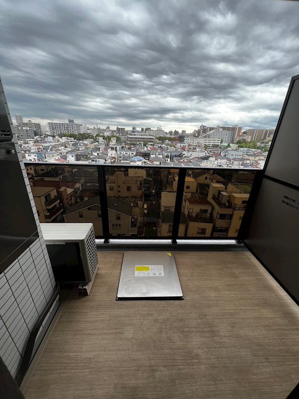 バルコニー　陽当たり良好なバルコニーです