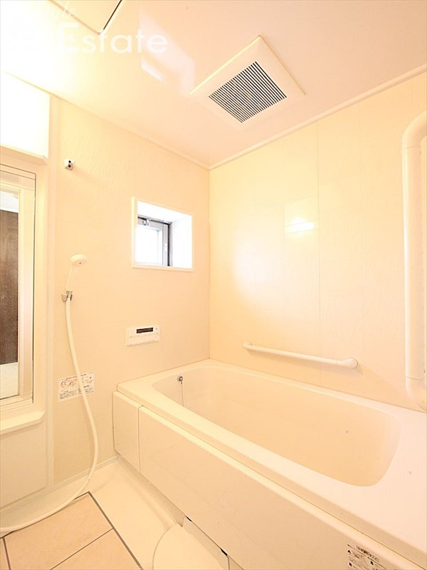 バス・シャワールーム　バスルーム