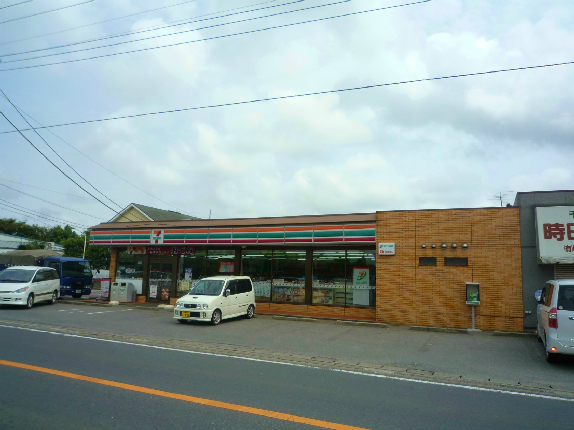 コンビニ　セブンイレブン 四街道大日店（コンビニ）まで251m
