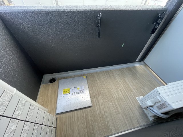 バルコニー　モデル写真