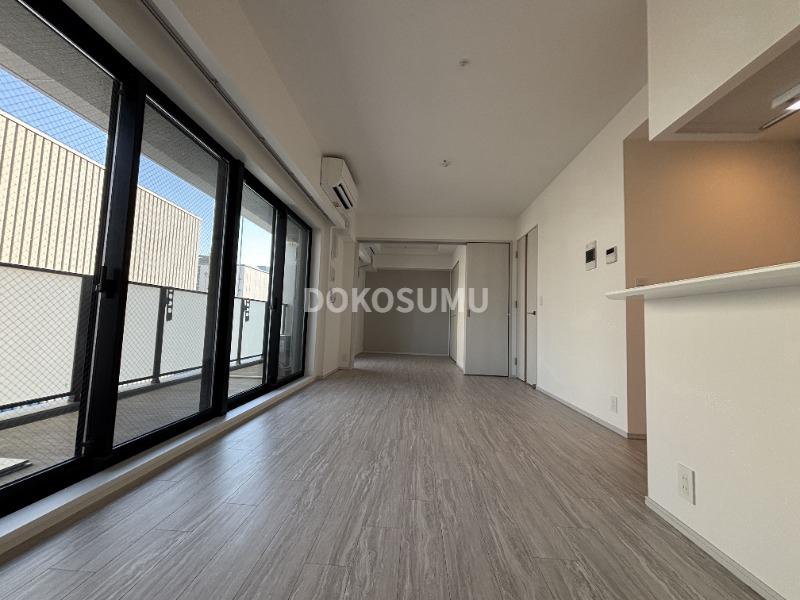 居室・リビング　無駄のない美しさと、暮らしやすさを追求したこだわりの住空間。