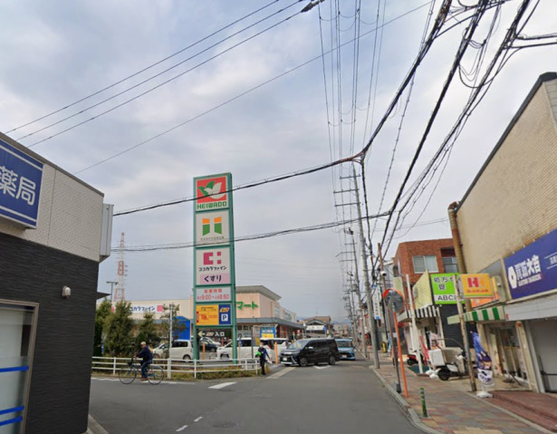 ドラックストア　ココカラファイン高槻川添店（ドラッグストア）まで604m
