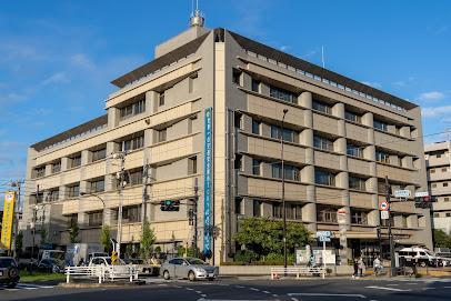 警察署・交番　警視庁 綾瀬警察署（警察署・交番）まで850m