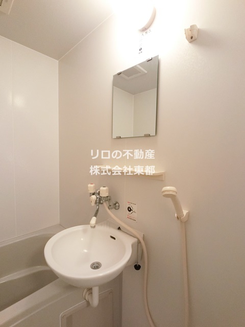 洗面設備　洗面台で身だしなみも整えられます♪
