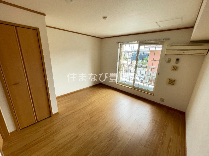 居室・リビング　同型別部屋写真