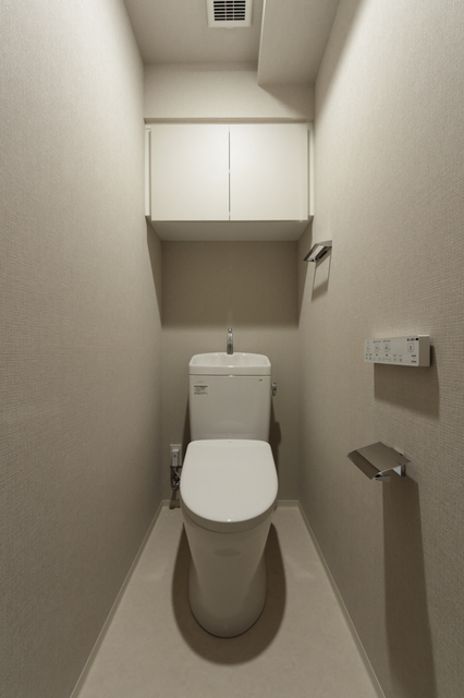 トイレ　※写真は同タイプ住戸です。