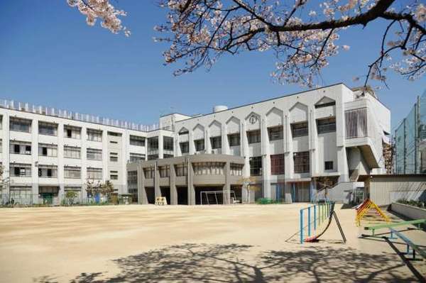 小学校　大阪市立本田小学校（小学校）まで348m
