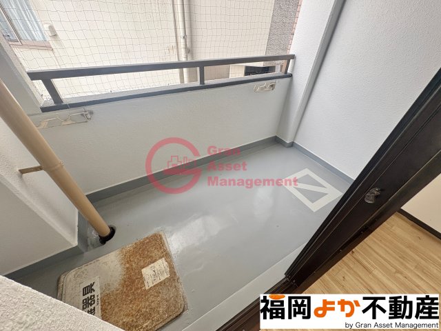 バルコニー　陽当たり良好なバルコニーです