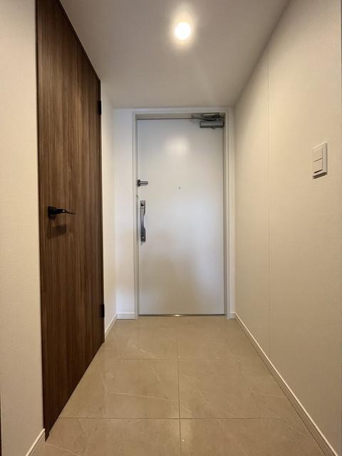 玄関　※写真は同タイプ住戸です。