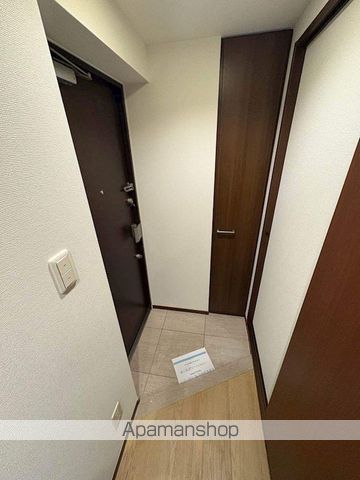りんかい線 品川シーサイド駅 徒歩11分 7階建 築21年の玄関写真