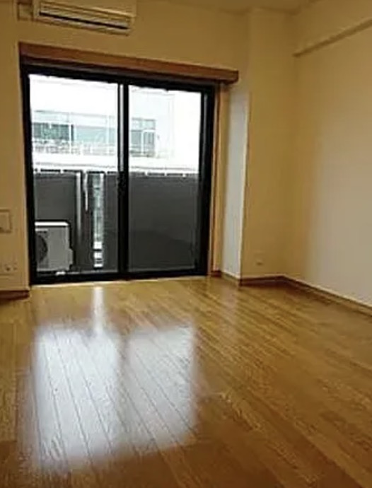 ルーブル森下弐番館の居間写真