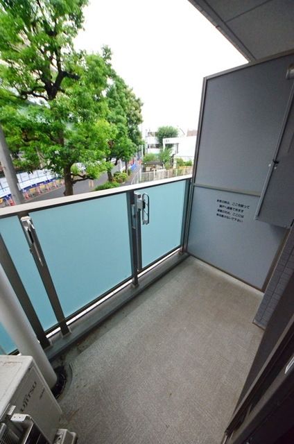 バルコニー　★写真は２階★