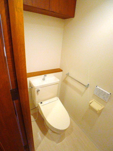 地下鉄桜通線 丸の内駅 徒歩1分 22階建 築32年のトイレ写真
