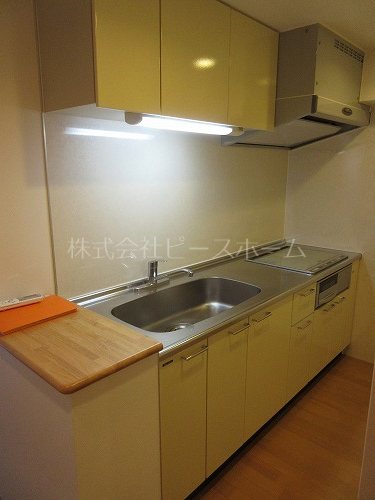 キッチン　※別号室参考写真