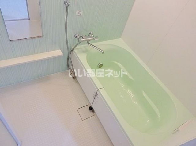 フロイデ川添の風呂写真