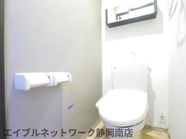 トイレ　清潔感のあるトイレです