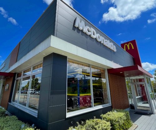 飲食店　マクドナルド ビエラタウンけいはんな店（飲食店）まで1317m