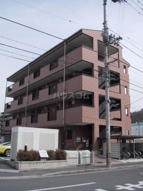 綾歌郡宇多津町浜六番丁のマンションの建物外観