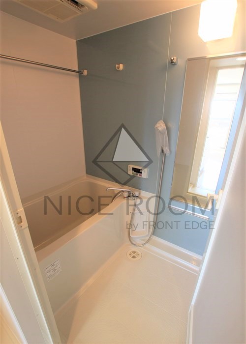 バス・シャワールーム　インボイス十三東レジデンス　風呂