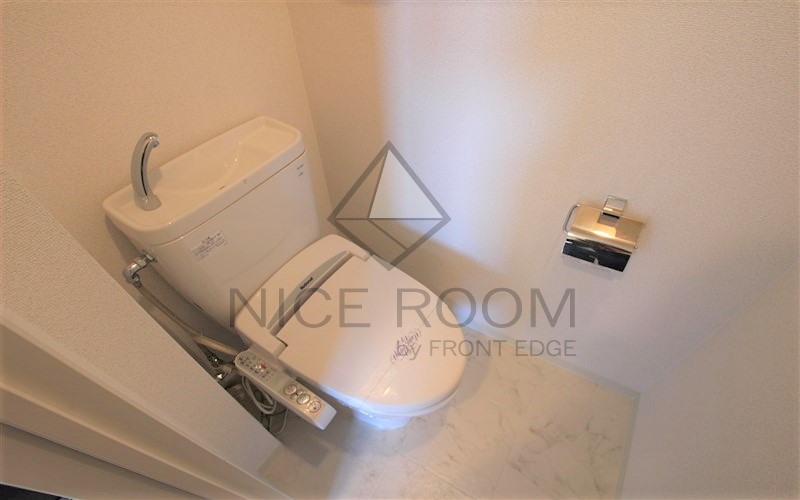 トイレ　インボイス十三東レジデンス　トイレ