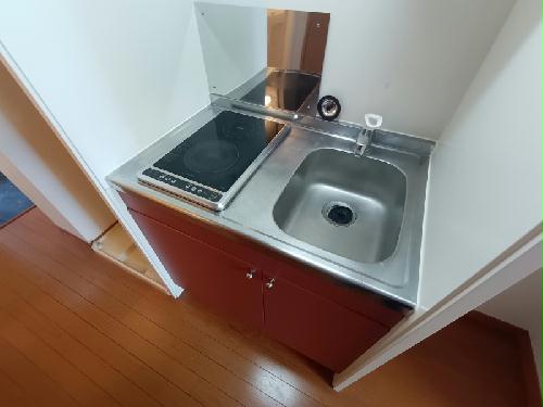 キッチン　コンロは2口コンロです。