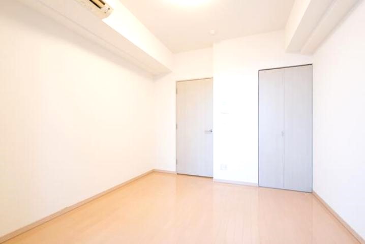 居室・リビング　※反転タイプ