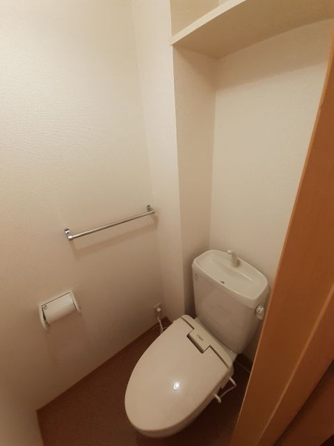 【小郡市力武のアパートのトイレ】