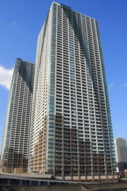 ザ東京タワーズミッドタワーの建物外観