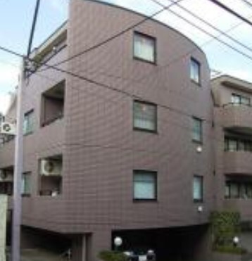 世田谷区奥沢のマンションの建物外観