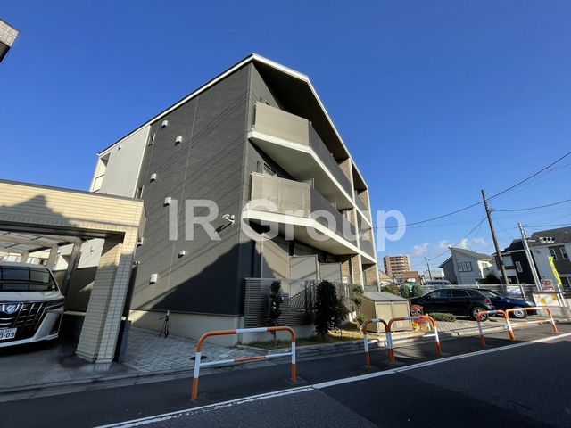 足立区舎人のアパートの建物外観