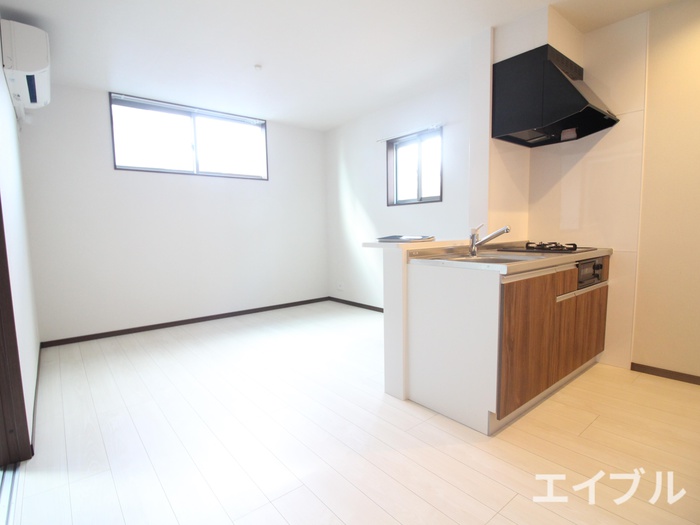 居室・リビング　201号室の写真です