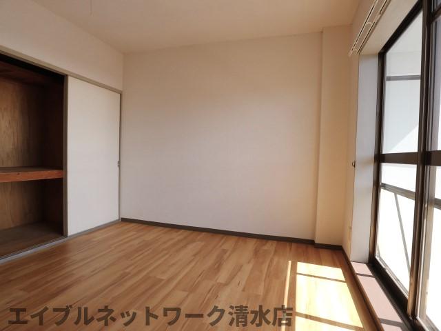 居室・リビング　同物件同タイプ