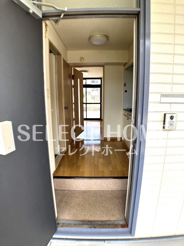 玄関　同型タイプ玄関です