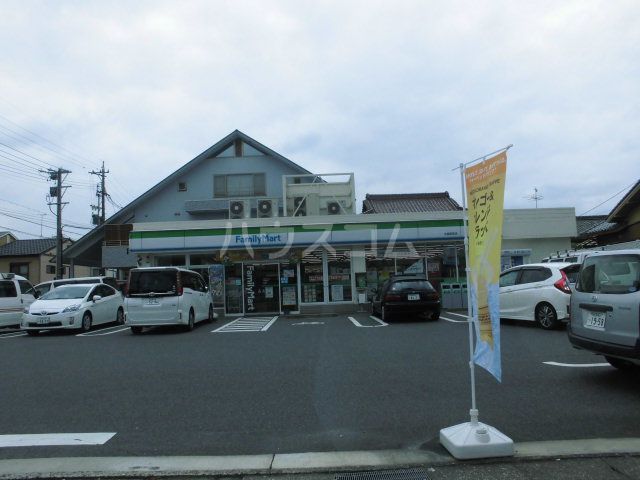 コンビニ　ファミリーマート大森駅南店（コンビニ）まで282m