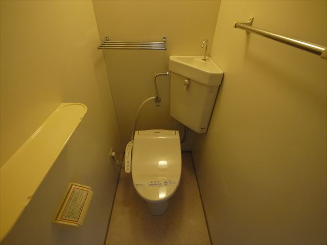 トイレ　別部屋写真