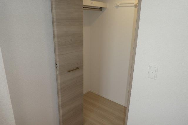 収納　ウォークインクローゼット
