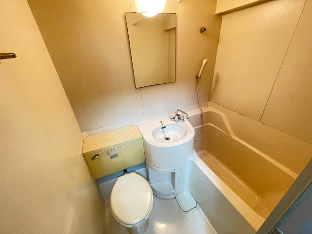 バス・シャワールーム