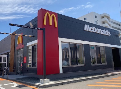 飲食店　マクドナルド12号新札幌店（飲食店）まで121m