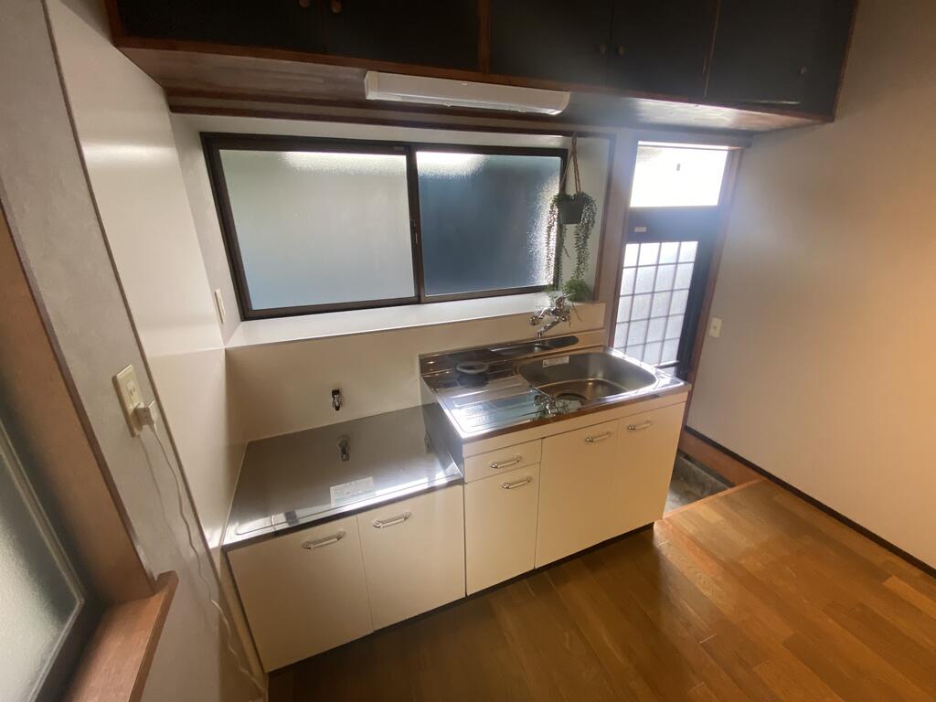 ＪＲ宇野線 宇野駅 徒歩65分 2階建 築59年のキッチン写真