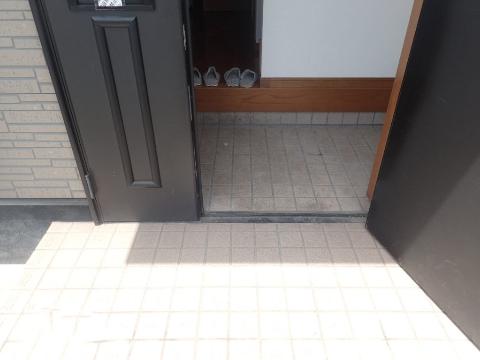 玄関　玄関（イメージ）