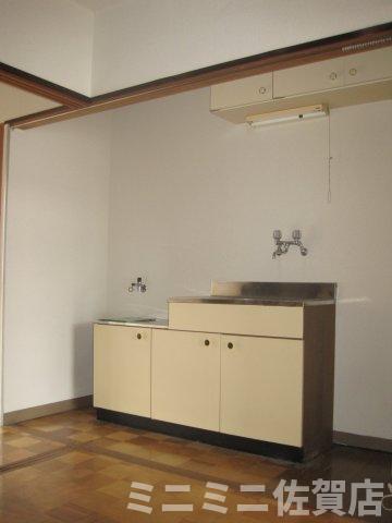 キッチン　リフォーム中　参考写真