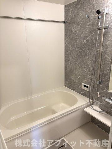 バス・シャワールーム　追い焚き機能付き