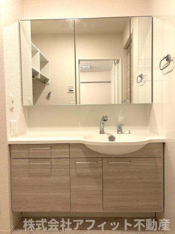 洗面設備　洗髪洗面化粧台