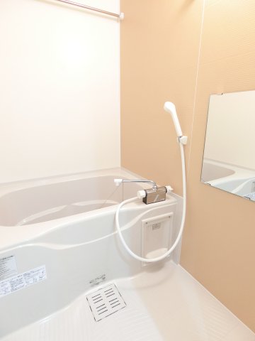 バス・シャワールーム　詳細は、RISUMO江坂本店→06-6155-7137まで♪