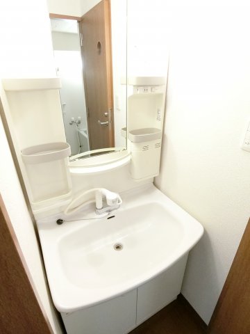 洗面設備　詳細は、RISUMO江坂本店までお問合せください♪