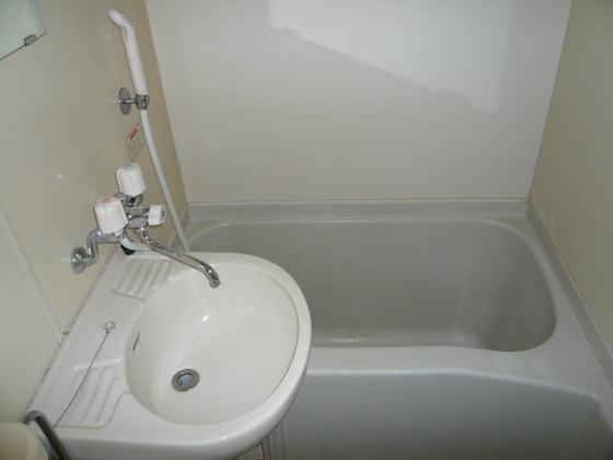 洗面設備　※別部屋の写真です