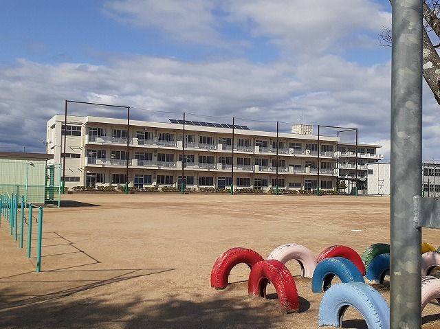 小学校　浜松市立内野小学校（小学校）まで450m