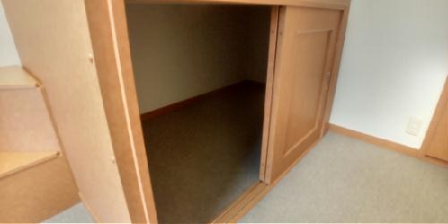 収納　共用部分は清掃業者が清掃しています。