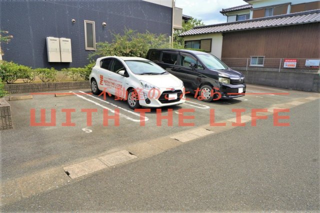 駐車場　駐車場があります